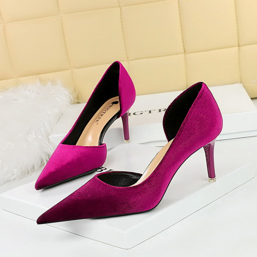 2025 1363-A6  fashion simple banquet women's shoes thin heel high heel shallow mouth pointed side hollow west velvet single shoes