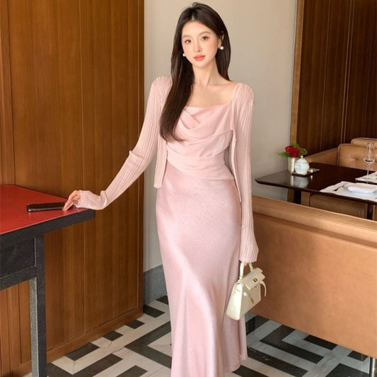2025 Thirteen Lines  Spring and Summer New  Retro Swinging Neck Temperament Skinny Suspender Dress 88226