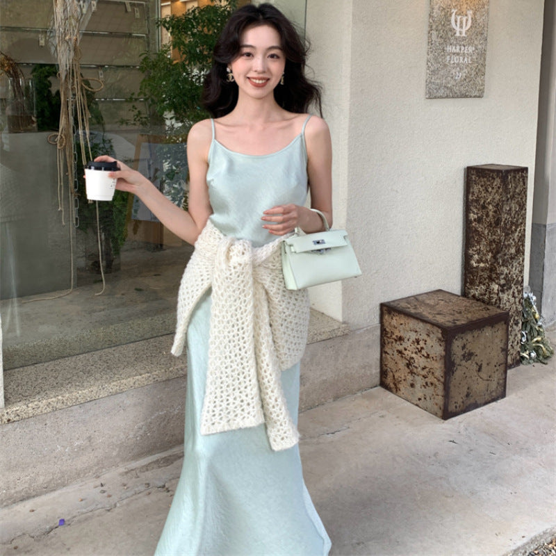 2025 spring new Korean version high waist elegant suspender dress V neck solid color pure desire skirt 88172