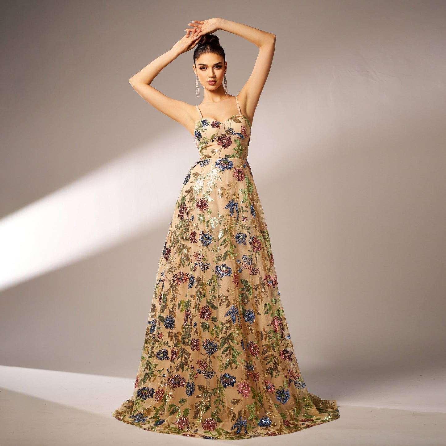 2025 new high-end temperament sleeveless one-word collar suspender banquet sequined big pendulum evening dress dress women