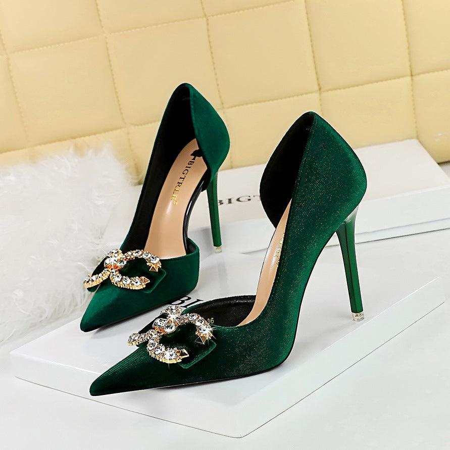2025 1363-AK77 banquet high heels women's shoes suede shallow mouth pointed side hollow rhinestone pearl bow single shoes