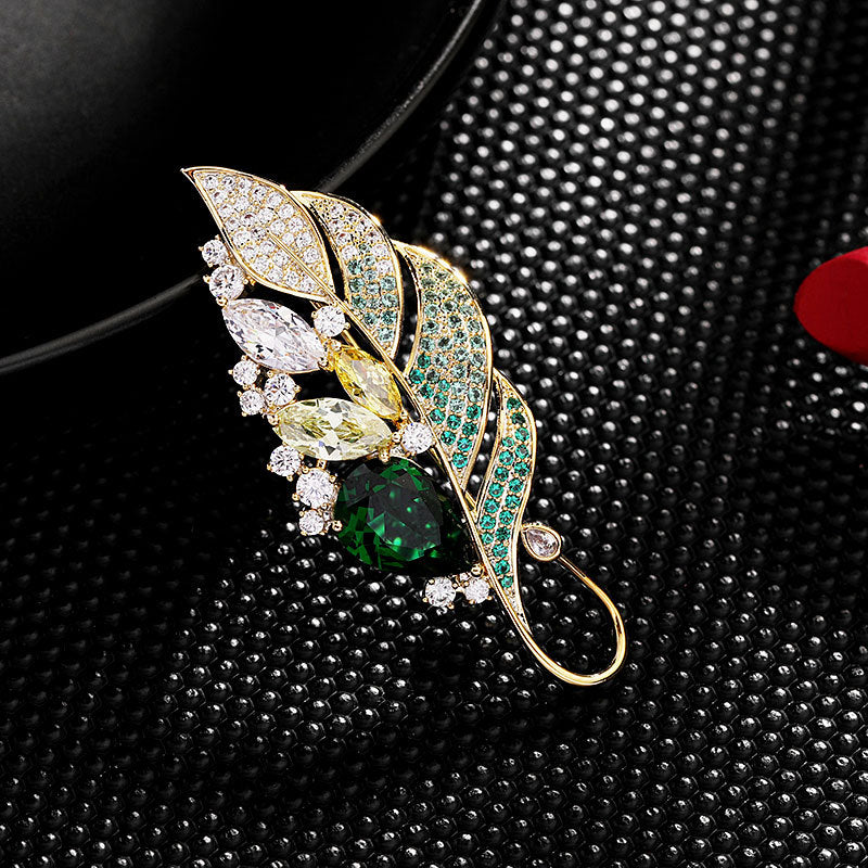 2025 Korean version of elegant temperament leaf pin women's color zircon inlaid high-end light luxury sweater suit feather brooch