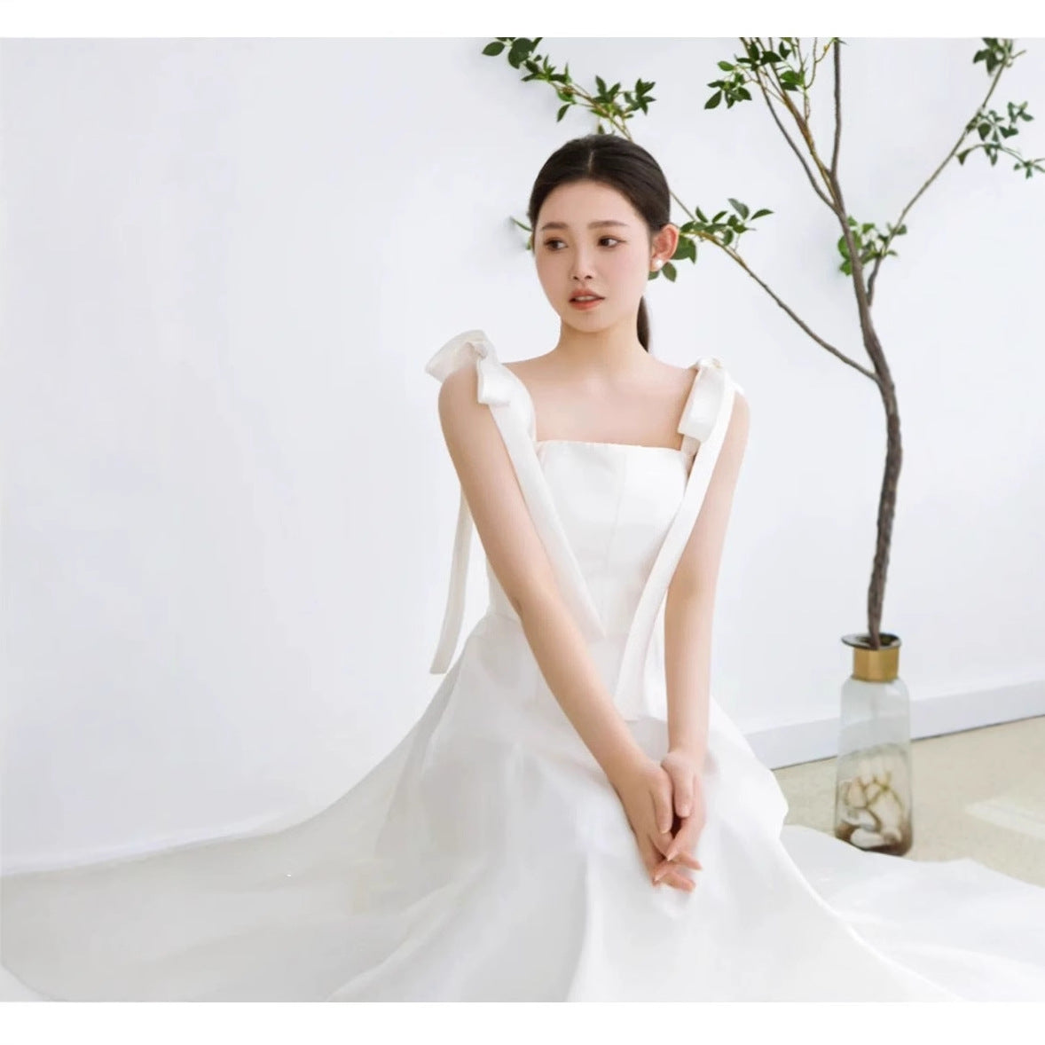 2025 New white  suspender light wedding dress simple and high-end bridal engagement dress Mori travel photography going out dress