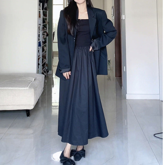 2025 new women's clothing spring and autumn  retro Hepburn style temperament long sleeves waist thin black dress