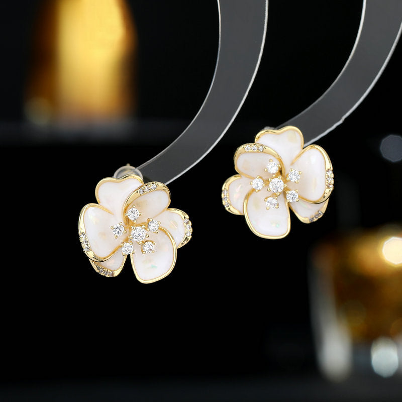 2025 S925 silver needle niche flower earrings trendy fashion commuting daily wear zircon drip oil three-dimensional camellia stud earrings