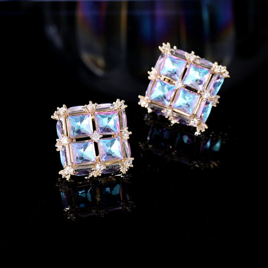 2025 S925 silver needle light luxury high-end earrings wholesale niche design Korean version tide geometric three-dimensional square crystal stud earrings