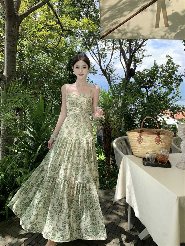 2025 茶歇露背系带碎花吊带连衣裙女夏收腰显瘦超仙海边度假长裙高个子
