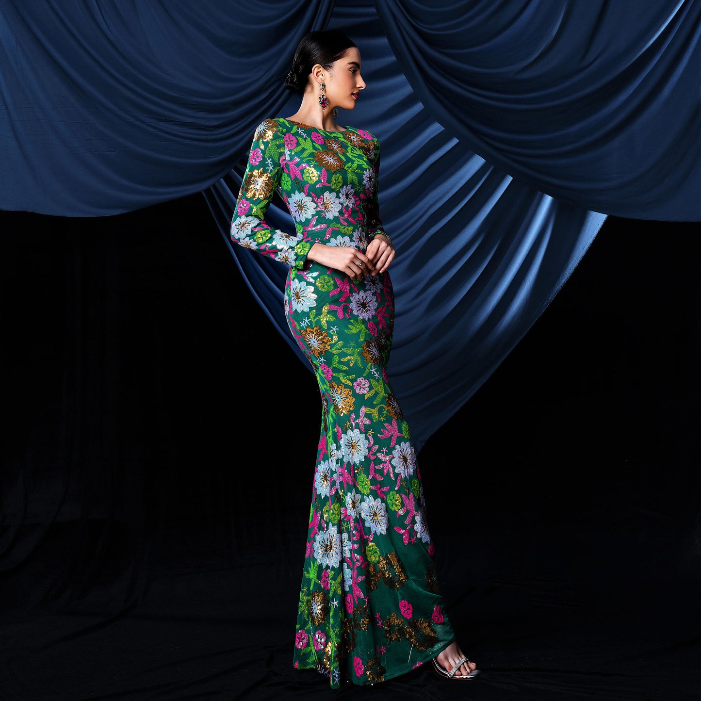 2025 long-sleeved temperament round neck sexy slim-fitting long sequined banquet evening dress bridesmaid dress women
