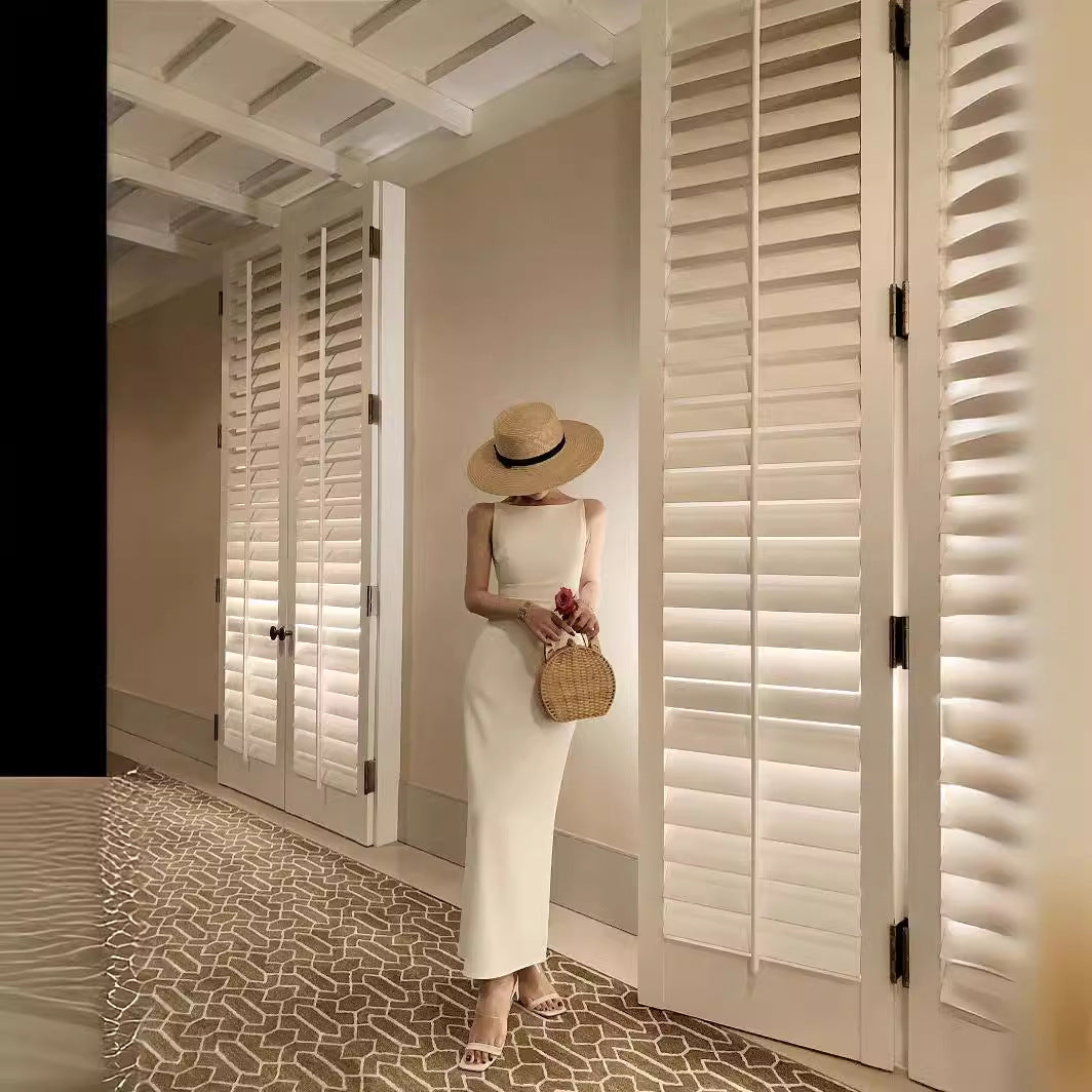 2025 summer  retro Hepburn style dress summer one-word shoulder sleeveless long dress waist and thin Hepburn skirt