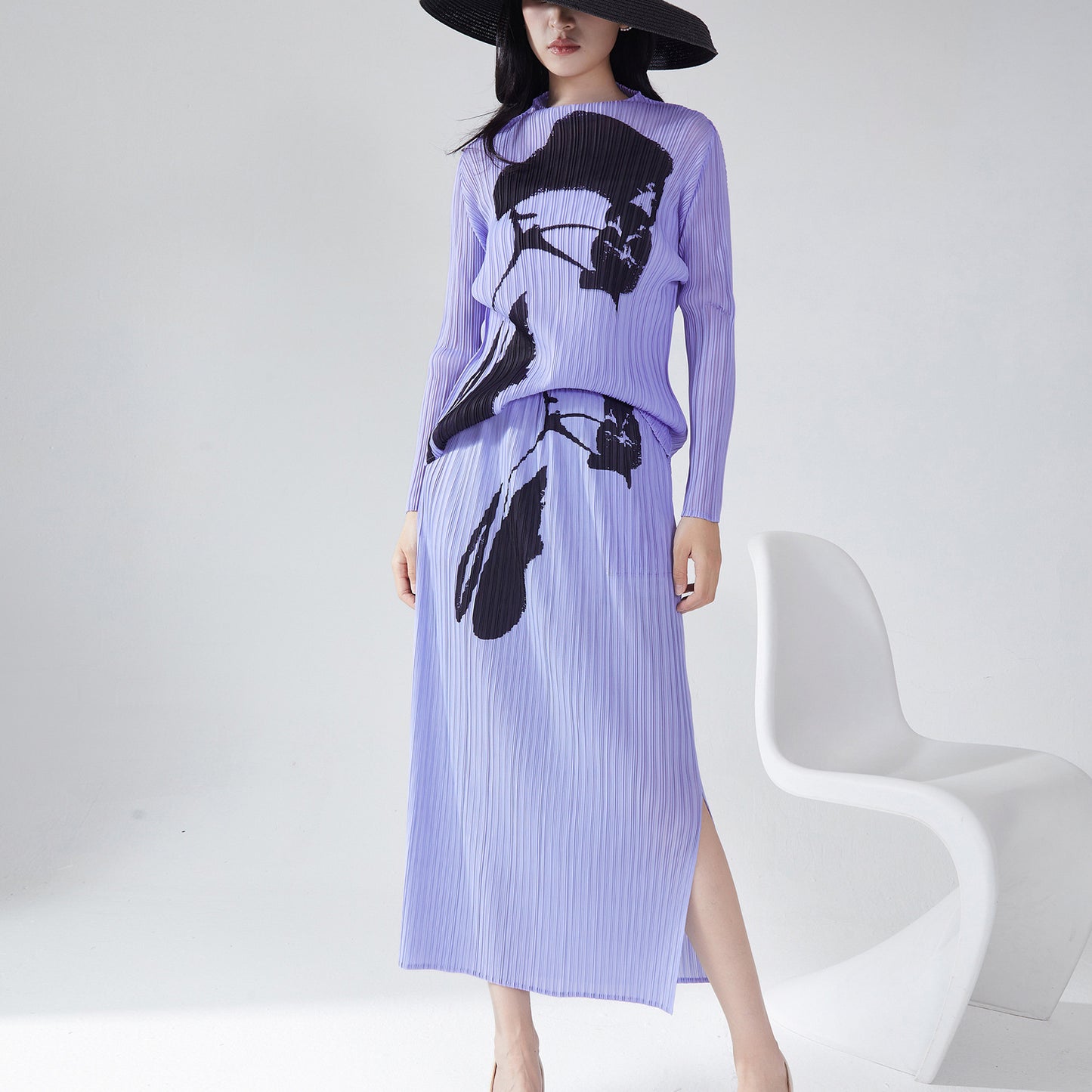2025 counter women's clothing spring and summer new suit printed loose long-sleeved T-shirt top split skirt two-piece set