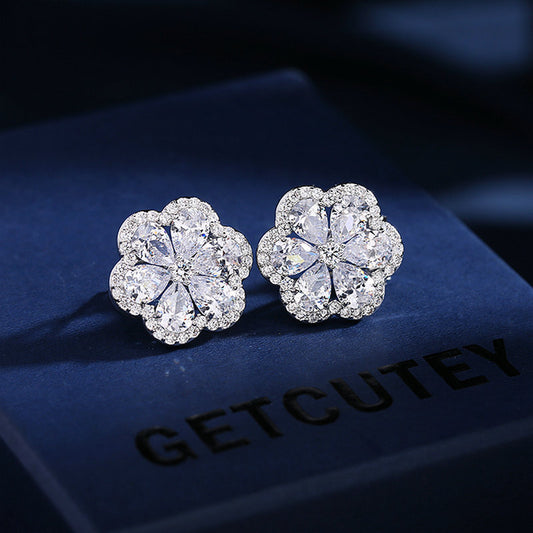 2025 Korean version of temperament six-valve flower stud earrings women's s925 silver needle  niche temperament white earrings simple flower earrings