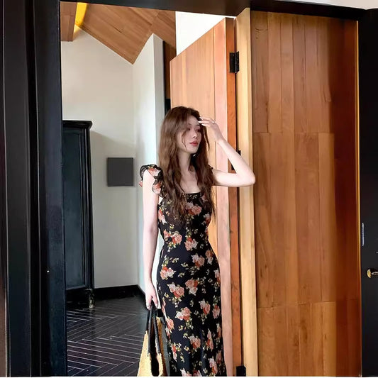 2025 retro floral dress women's summer new Feifei sleeve design feeling waist and thin word long dress