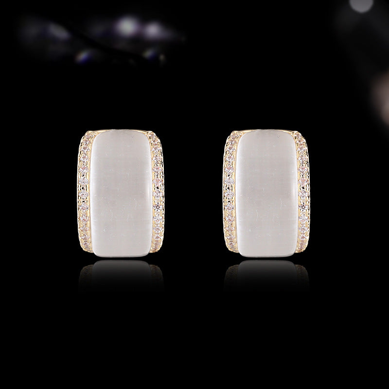 2025 new earrings simple temperament small earrings small fresh retro earrings women's opal geometric studs