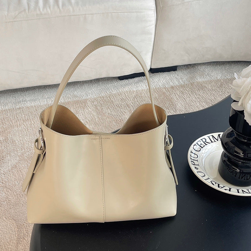 BENPAOLV 2025popular New Autumn and Winter Shoulder Bag Women's Fashion Versatile Underarm Bag Leather Women's Bag Commuter Large Capacity Bucket Bag