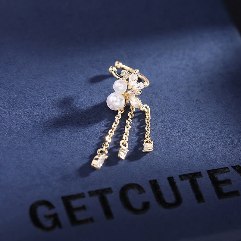 2025 Niche design Dongmen earrings are simple and versatile ear clips, ear buckles, pearl zircon tassel, no ear piercings, ear bone clips.