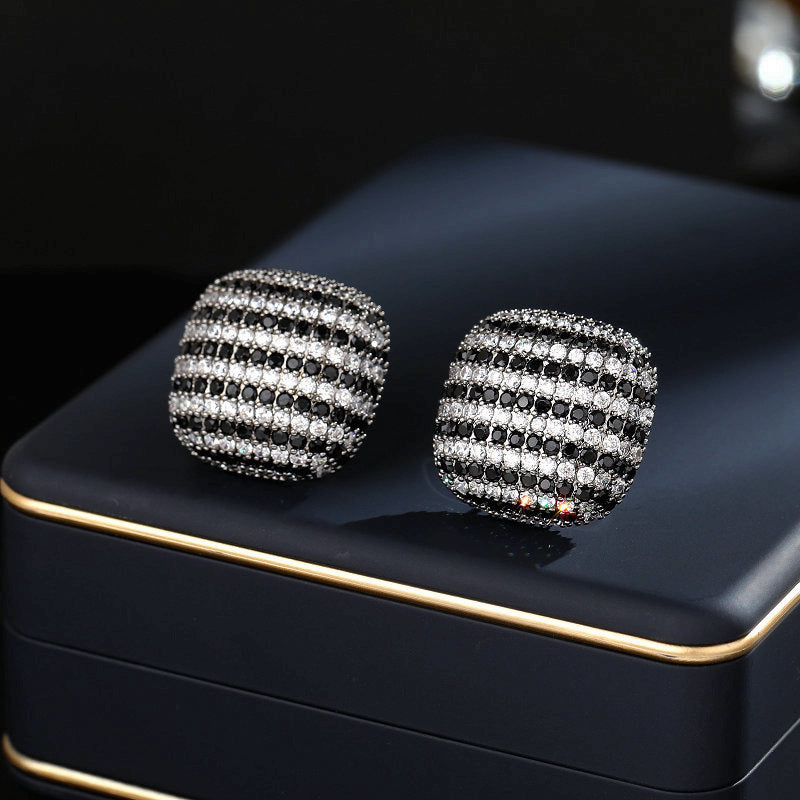2025 S925 silver needle  retro elegant temperament earrings light luxury high sense two-color zircon inlaid  style stud earrings