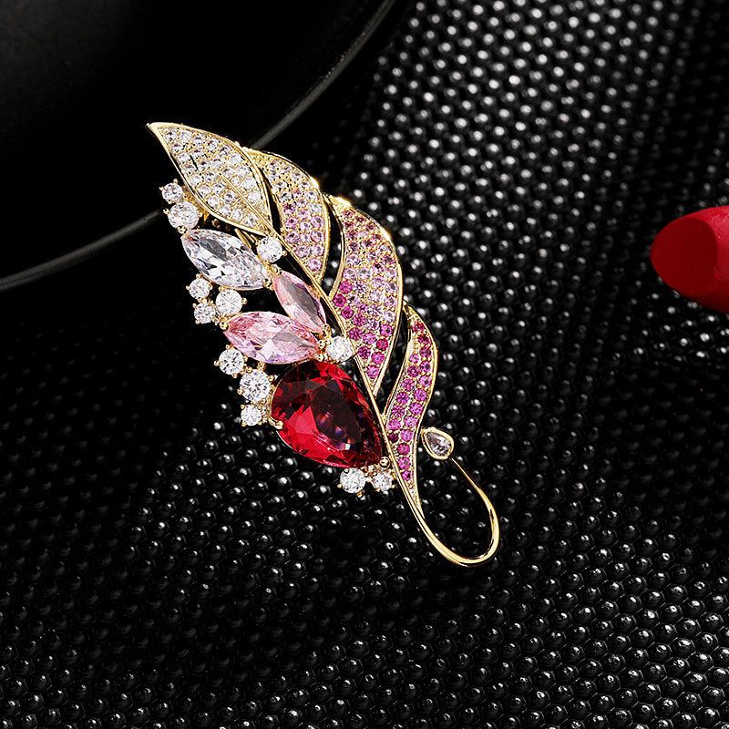 2025 Korean version of elegant temperament leaf pin women's color zircon inlaid high-end light luxury sweater suit feather brooch
