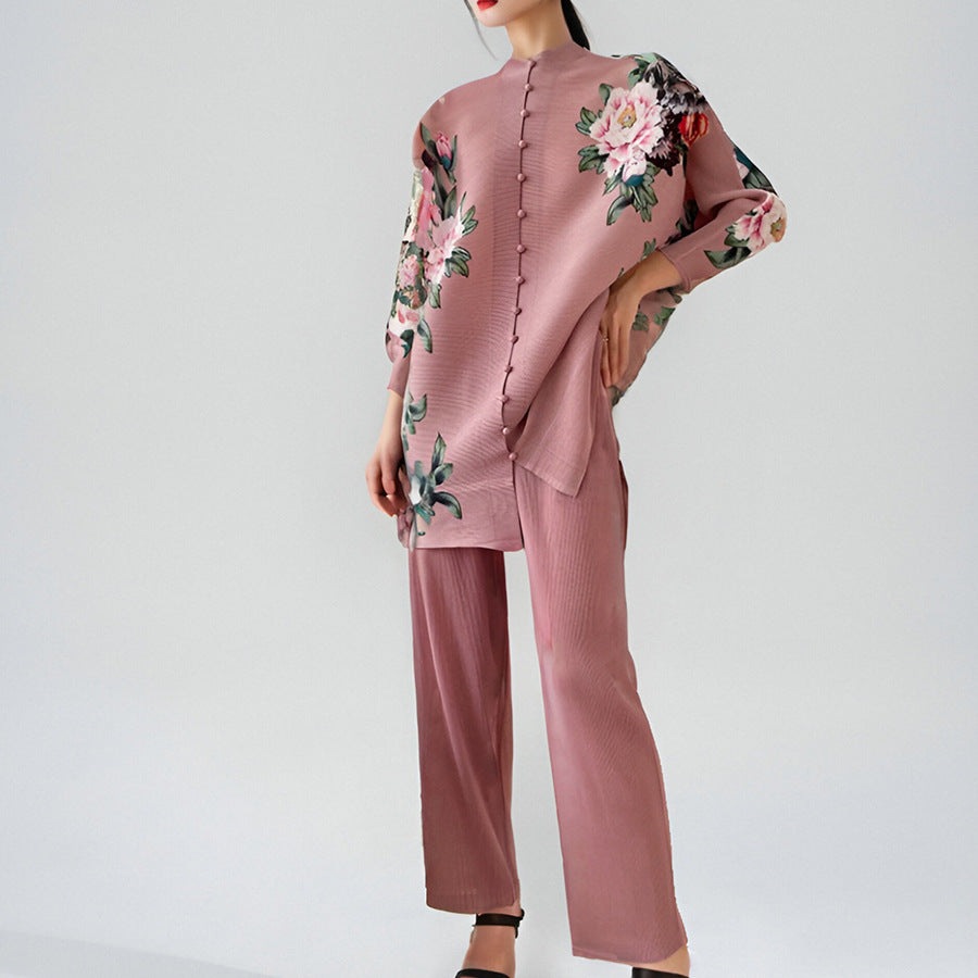 2025 Retro pleated set, Popular style two-piece set for women, age reduction, thinness, meat covering, fat sister, autumn wear for women A complete set