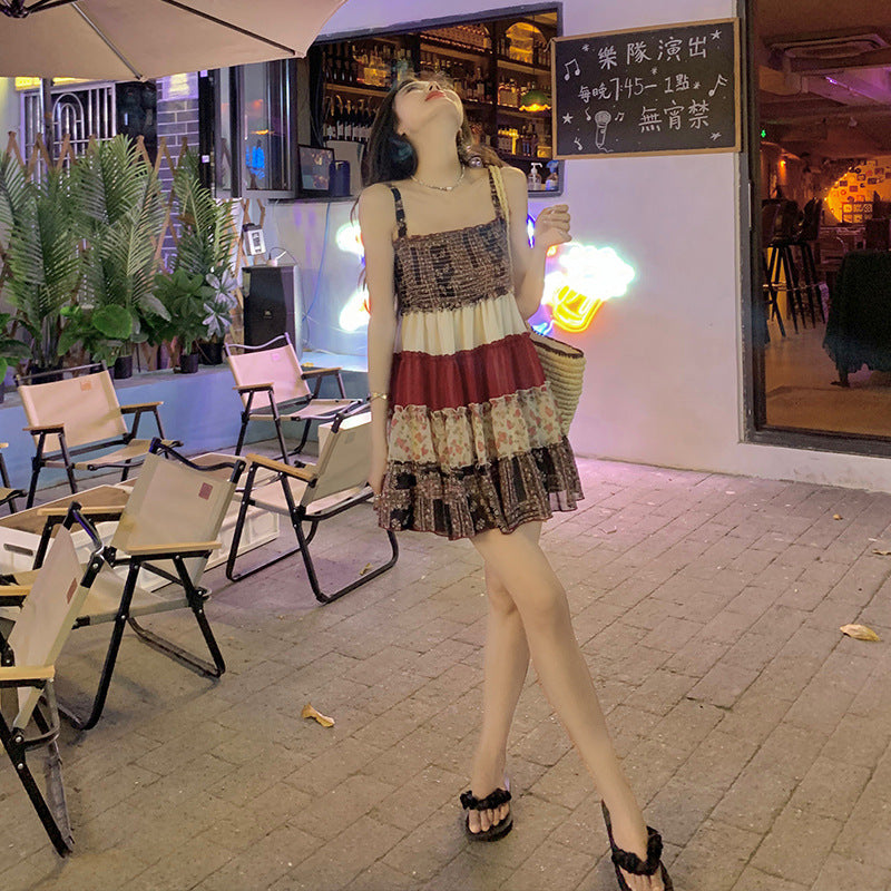 2025 Sweet floral skirt design sense splicing suspender dress women's summer small man waist thin holiday style skirt